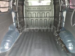KMFWBX7KBHU900686 2017 HYUNDAI GRAND STAREX H-1 5 SEATS VAN CVX SMART-5