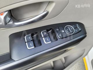 2015 KIA  CARNIVAL SEDONA 11 SEATS 2.2 DIESEL CHILD PROTECTIVE VEHICLE - 7