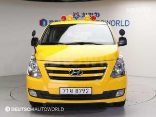 KMJWA37KBHU916623 2017 HYUNDAI GRAND STAREX H-1 12 SEATS-2