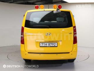KMJWA37KBHU916623 2017 HYUNDAI GRAND STAREX H-1 12 SEATS-3