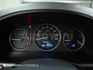 2017 HYUNDAI GRAND STAREX H-1 12 SEATS - 8