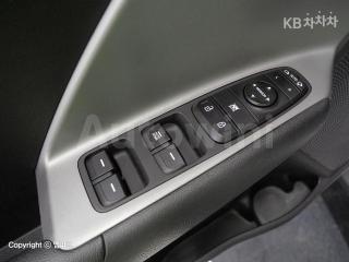2020 KIA  NIRO 1.6 HEV LUXURY - 13