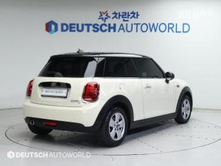 WMWXY3102KTF77721 2019 MINI COOPER D 1.5 BASIC-1