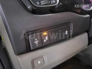 2018 KIA  CARNIVAL SEDONA 9 SEATS 2.2 DIESEL PRESTIGE - 16