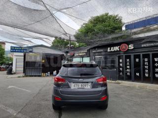2011 HYUNDAI TUCSON IX GASOLINE 2WD LX20 PREMIER - 8