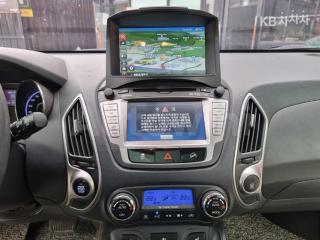 2011 HYUNDAI TUCSON IX GASOLINE 2WD LX20 PREMIER - 20