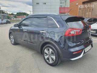 KNACB81CGJA150959 2018 KIA NIRO 1.6 PRESTIGE-3