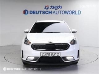 KNACA81CGJA126421 2018 KIA NIRO 1.6 LUXURY-2