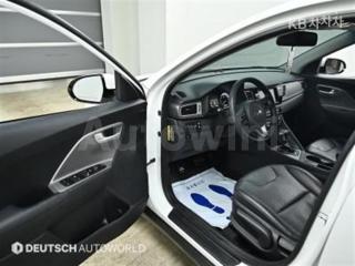 2018 KIA NIRO 1.6 LUXURY - 11