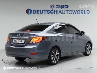 KMHCU41BEHU170252 2017 HYUNDAI ACCENT  1.4 VVT PREMIUM-1