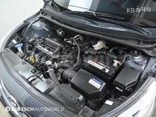 KMHCU41BEHU170252 2017 HYUNDAI ACCENT  1.4 VVT PREMIUM-5