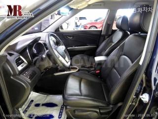 KPBXH3AR1GP067076 2016 SSANGYONG TIVOLI GASOLINE LX ADVANCED-4