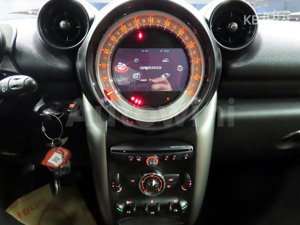 2014 MINI COOPER COUNTRYMAN D 2.0 - 8
