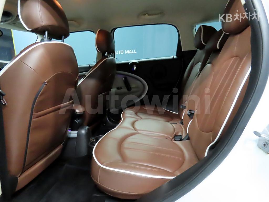 2014 MINI COOPER COUNTRYMAN D 2.0 - 12