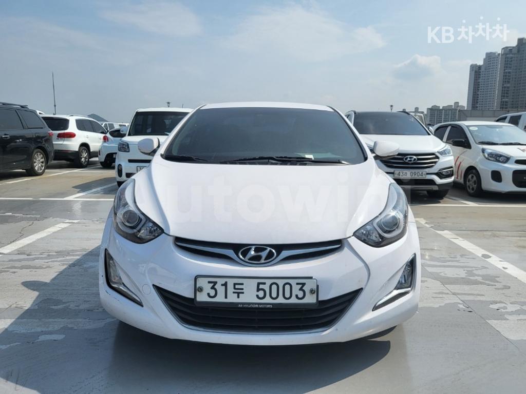 2015 HYUNDAI  AVANTE ELANTRA 1.6 GDI MORDERN BASIC - 8