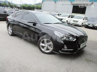 KMHE341CBKA520129 2019 HYUNDAI SONATA RISE 2.0 MORDERN-1