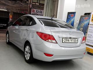 KMHCT41BEHU284612 2017 HYUNDAI ACCENT  1.4 VVT MORDERN-3