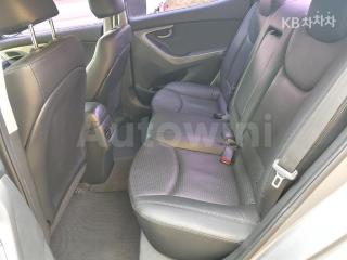 2015 HYUNDAI  AVANTE ELANTRA 1.6 GDI SMART BASIC - 16