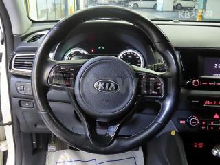 2018 KIA NIRO 1.6 PRESTIGE - 8