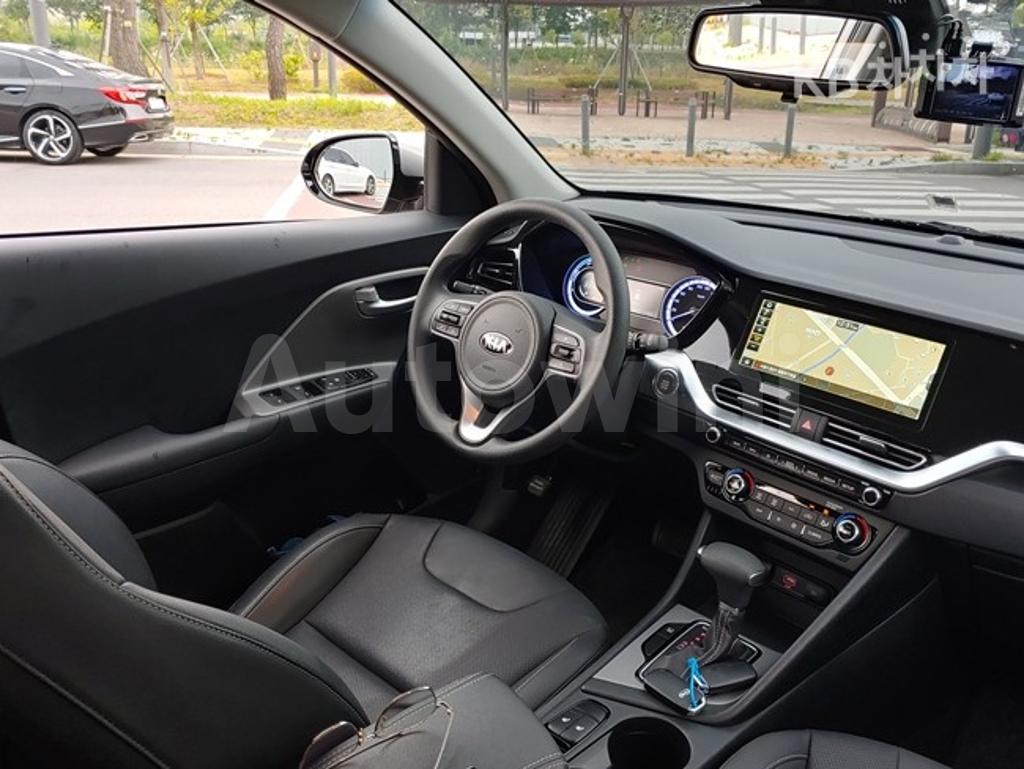 2020 KIA  NIRO 1.6 HEV TRENDY - 11