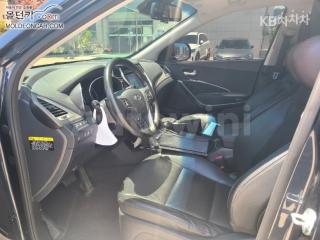KMHSN81XBHU222962 2017 HYUNDAI  MAXCRUZ DIESEL(E-VGT)R2.2 2WD EXCLUSIVE SPECIAL 6 SEATS-4