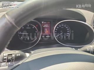 KMHSN81XBHU222962 2017 HYUNDAI  MAXCRUZ DIESEL(E-VGT)R2.2 2WD EXCLUSIVE SPECIAL 6 SEATS-5