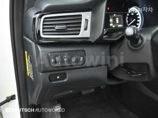 2018 KIA NIRO 1.6 PRESTIGE - 17