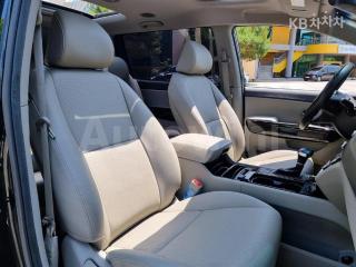 2018 KIA  CARNIVAL SEDONA 9 SEATS 2.2 DIESEL PRESTIGE - 9