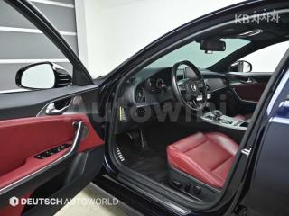 2020 KIA STINGER 2.0 TURBO 4WD PLATINUM - 11