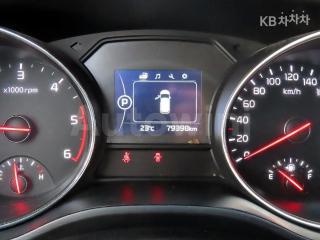 2018 KIA  CARNIVAL SEDONA 9 SEATS 2.2 DIESEL LUXURY - 8