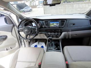 2018 KIA  CARNIVAL SEDONA 9 SEATS 2.2 DIESEL LUXURY - 9