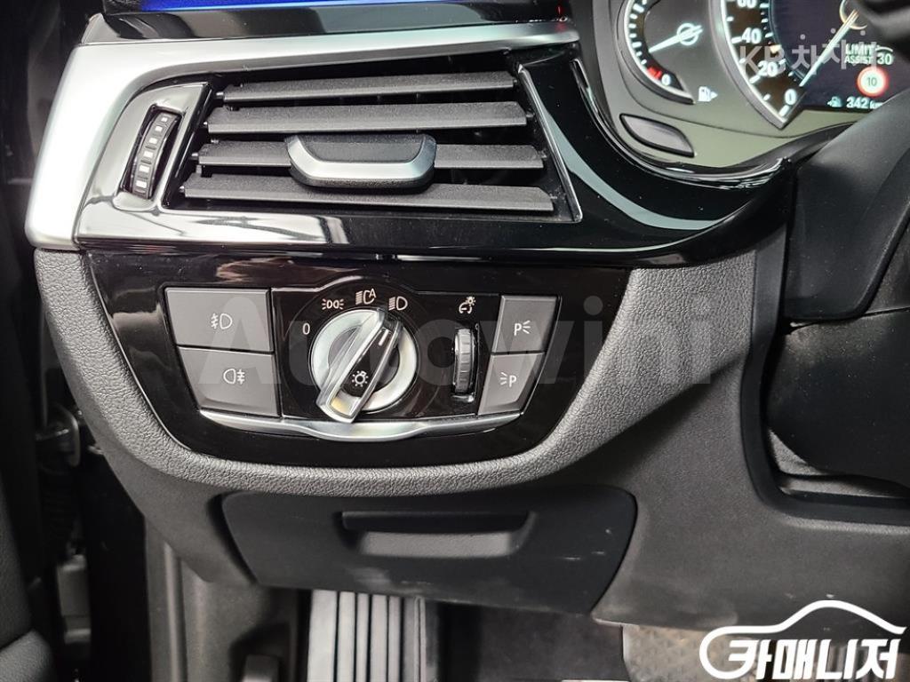2018 BMW 5 SERIES 520D F10(10~16년) - 16