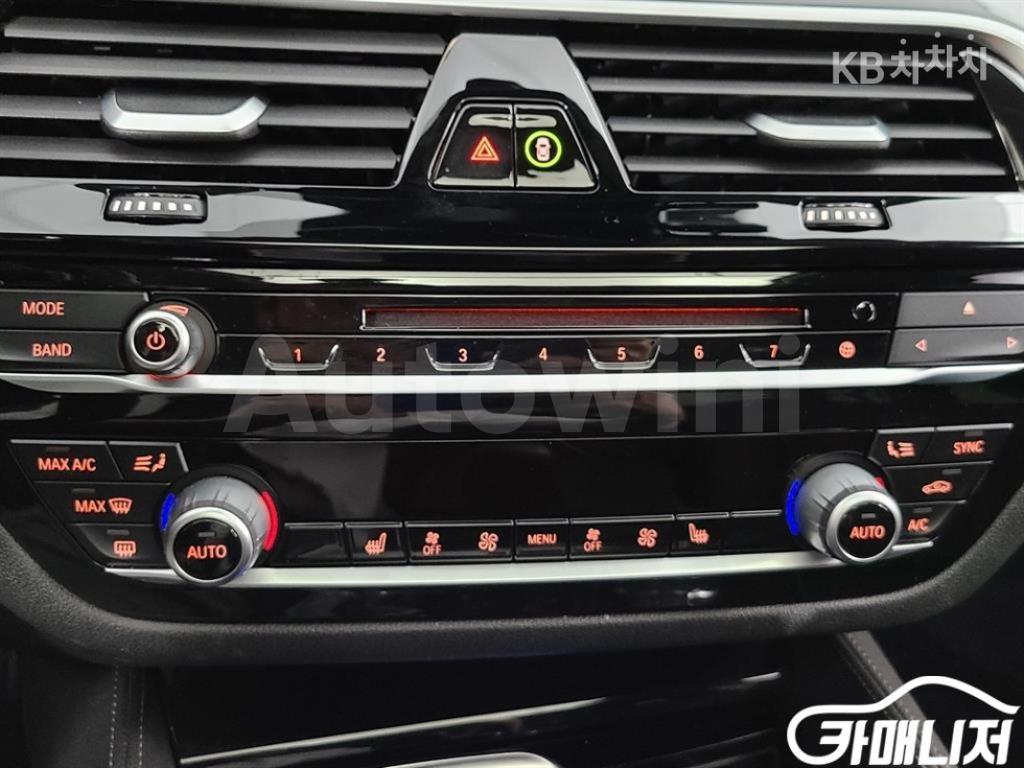 2018 BMW 5 SERIES 520D F10(10~16년) - 18