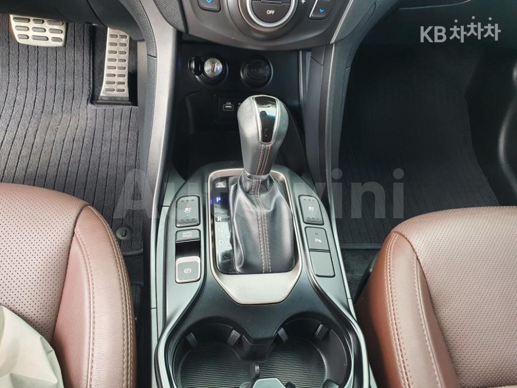 2018 HYUNDAI  MAXCRUZ DIESEL(E-VGT)R2.2 2WD FINEST EDITION 6 SEATS - 10