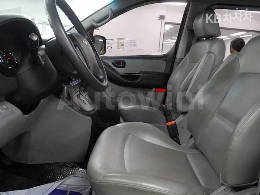 2017 HYUNDAI GRAND STAREX H-1 5 SEATS VAN CVX SMART - 10