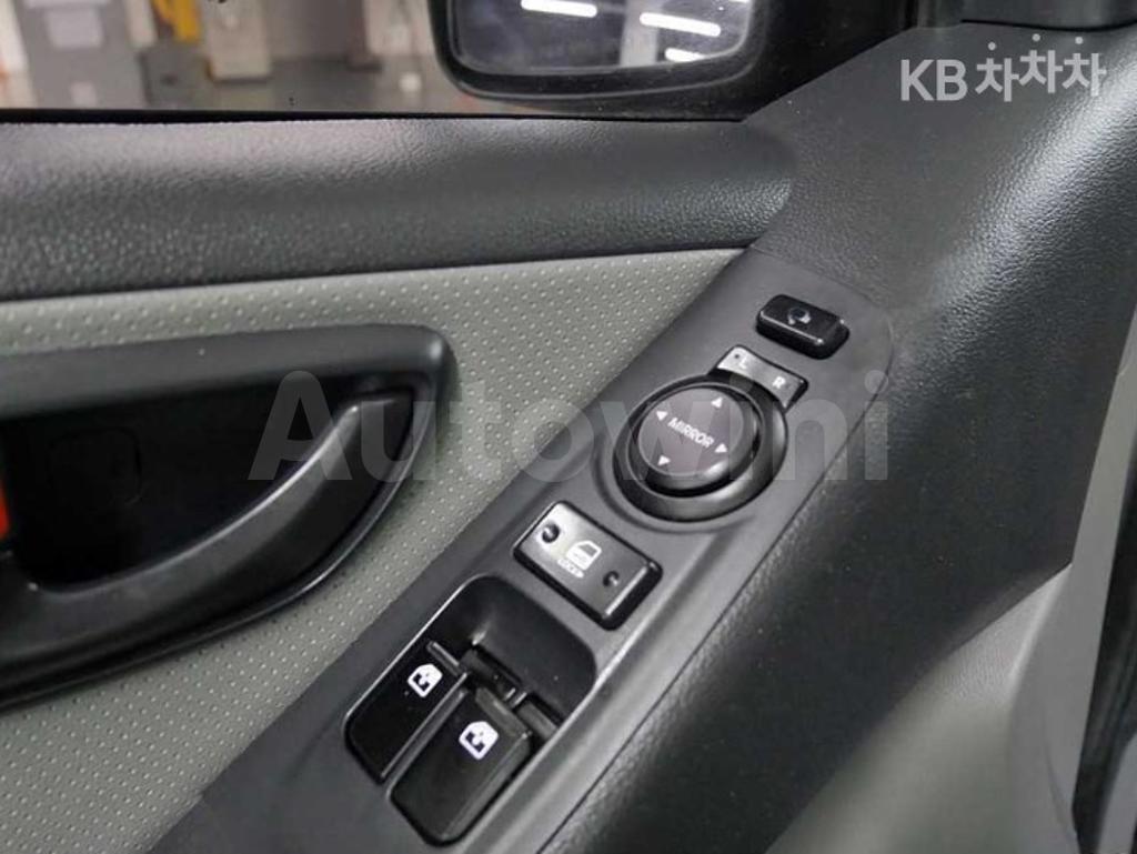 2017 HYUNDAI GRAND STAREX H-1 5 SEATS VAN CVX SMART - 13