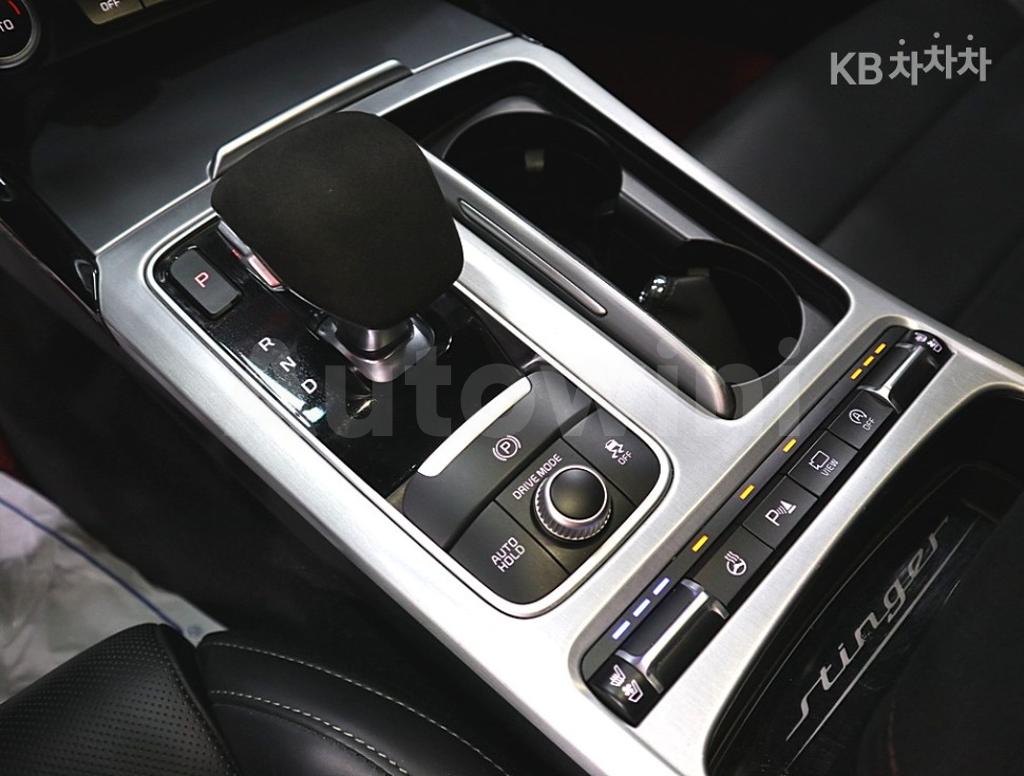 2018 KIA STINGER 3.3 TURBO 2WD GT - 17