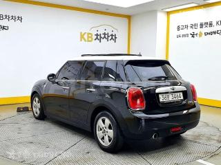 WMWXT3107F2B75249 2015 MINI COOPER 5DOORS D 1.5 미드트림-3