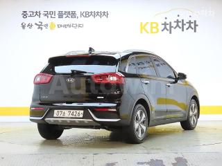 KNACB81CGJA119296 2018 KIA  NIRO 1.6 HEV PRESTIGE-1