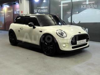 WMWXP5102J3A99037 2018 MINI COOPER 1.6 BASIC-0