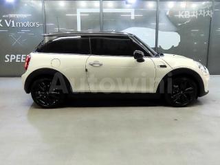 WMWXP5102J3A99037 2018 MINI COOPER 1.6 BASIC-2