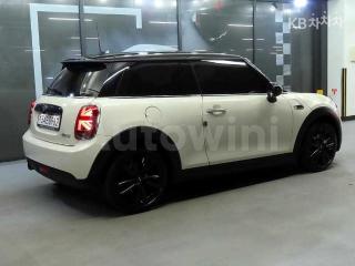 WMWXP5102J3A99037 2018 MINI COOPER 1.6 BASIC-3