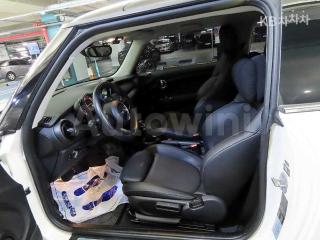 WMWXP5102J3A99037 2018 MINI COOPER 1.6 BASIC-5
