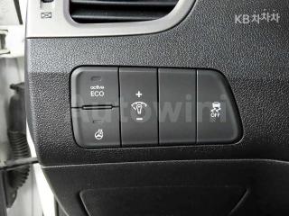 2013 HYUNDAI AVANTE MD ELANTRA M16 GDI SMART - 13