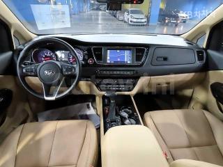 KNAME811BKS576575 2019 KIA  CARNIVAL HIGH-ROOF-LIMOUSINE 3.3 GASOLINE 9 SEATS NOBLESSE SPECIAL-4