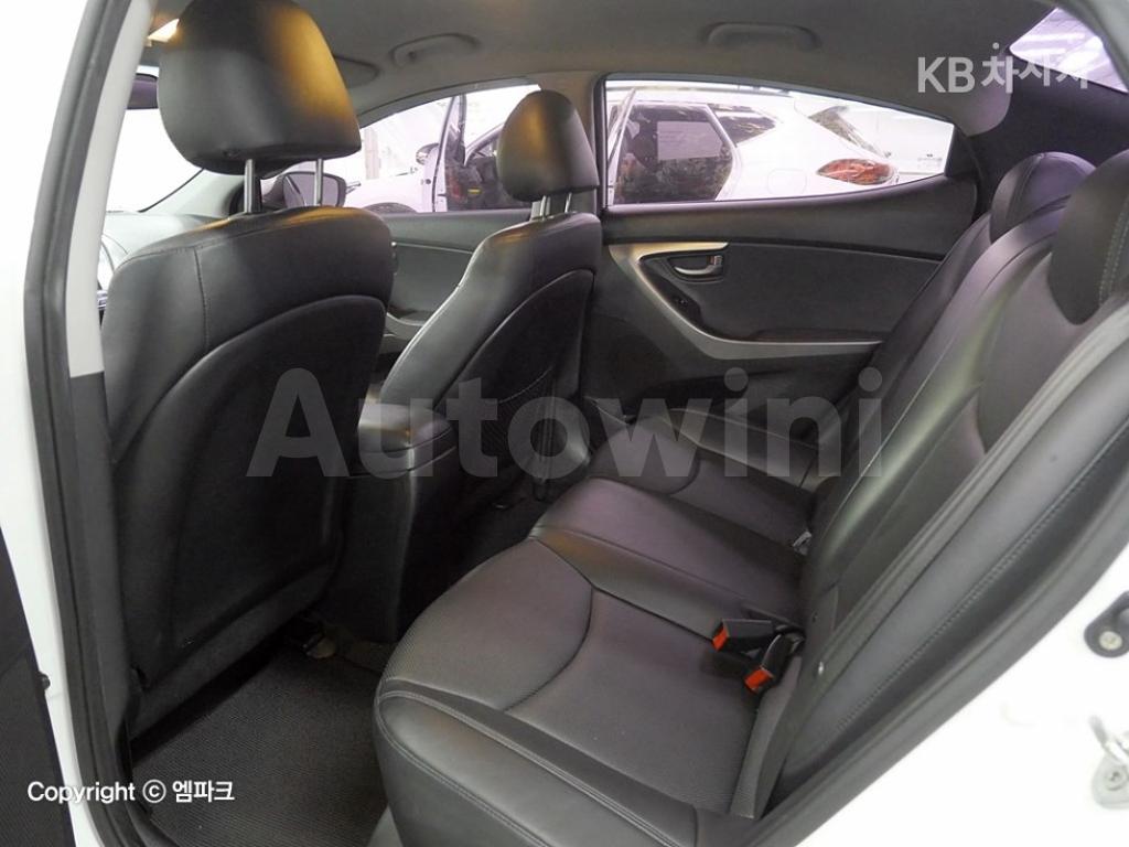 2013 HYUNDAI AVANTE MD ELANTRA M16 GDI SMART - 11