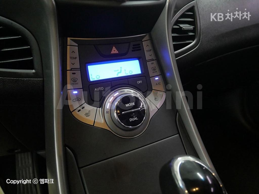 2013 HYUNDAI AVANTE MD ELANTRA M16 GDI SMART - 14
