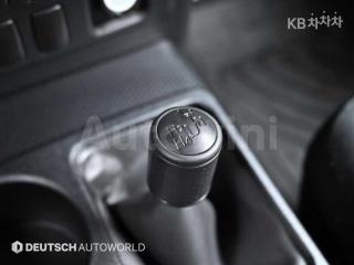 2010 TOYOTA FJ CRUISER 4WD V6 - 18