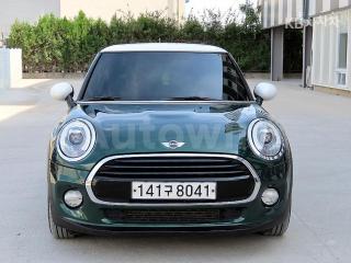 WMWXN3103J3C12990 2018 MINI COOPER D 2.0 BASIC-0