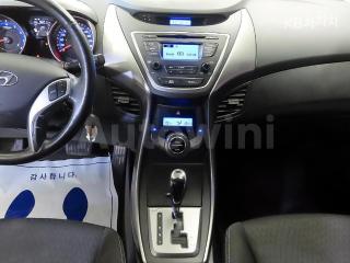 2013 HYUNDAI AVANTE MD ELANTRA M16 GDI SMART - 11